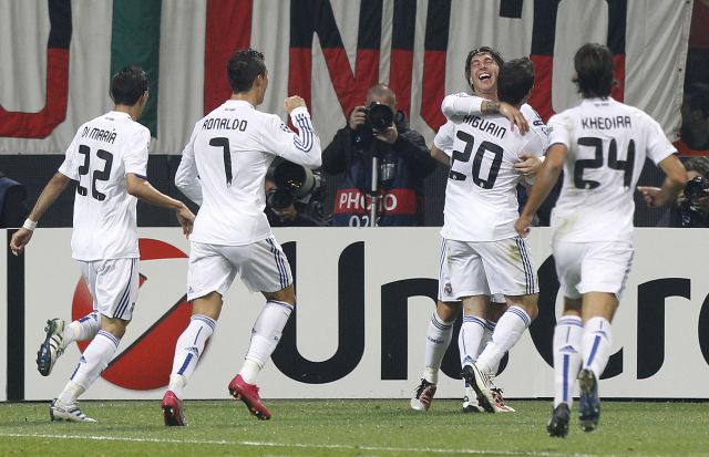 Nadie se puede relajar, y menos en Milán... Milán 2-2 Real Madrid
